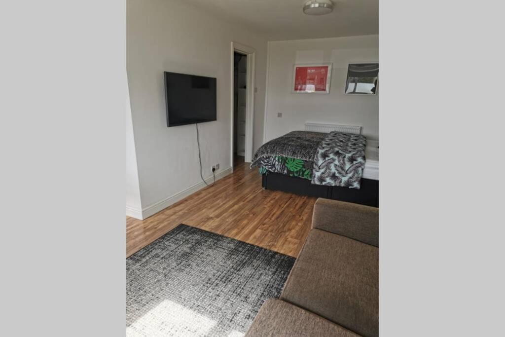 Stylish Studio Bungalow, Close To Cardiff Centre Kültér fotó